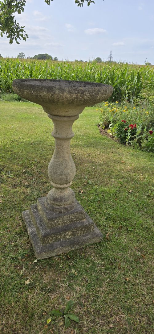 ANTIQUE STONE BIRD BATH - ADDITIONAL PHOTO 2