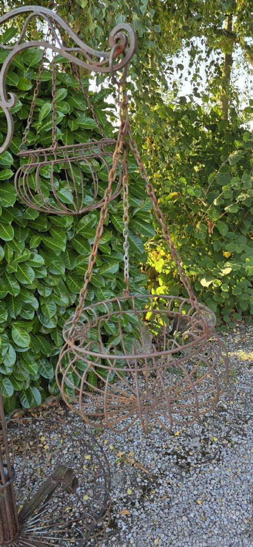 FAB WROUGHT IRON PLANT STAND - ADDITIONAL PHOTO 2