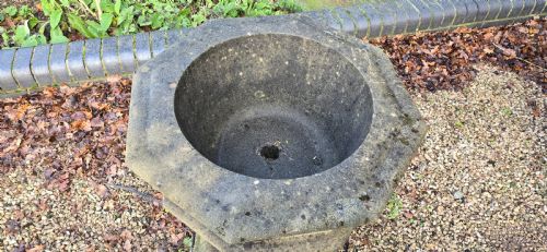 LARGE SEVEN SIDED WELL WEATHERED GARDEN URN - ADDITIONAL PHOTO 4