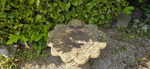 VERY PRETTY WELL WEATHERED STONE BIRD BATH - ADDITIONAL PHOTO 2