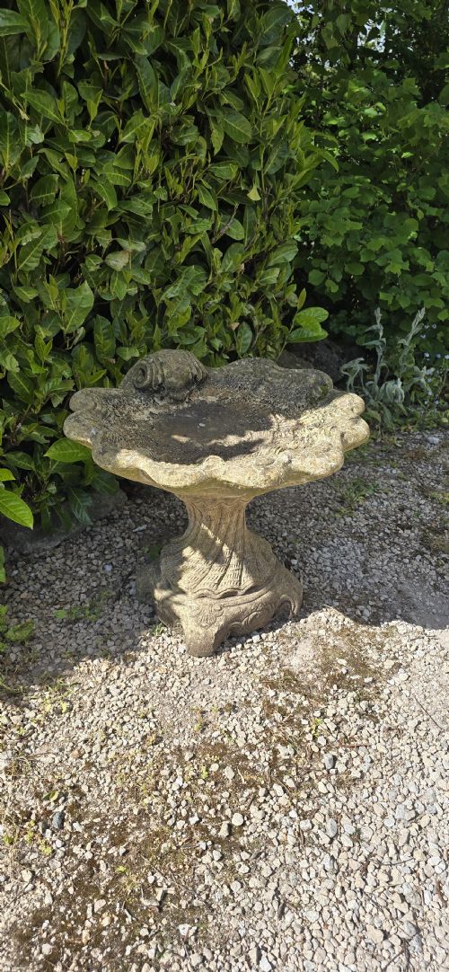 VERY PRETTY WELL WEATHERED STONE BIRD BATH - ADDITIONAL PHOTO 3