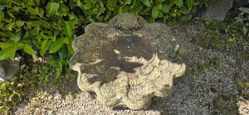 VERY PRETTY WELL WEATHERED STONE BIRD BATH - ADDITIONAL PHOTO 7
