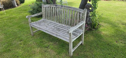 WELL SILVERED VINTAGE TEAK GARDEN BENCH - ADDITIONAL PHOTO 6