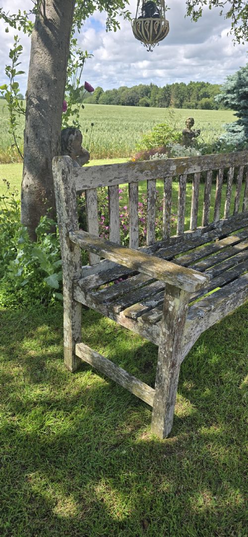 WELL WEATHERED TEAK GARDEN BENCH - ADDITIONAL PHOTO 9