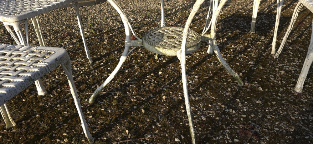 Super Lattice Garden Table and Chairs View VIII