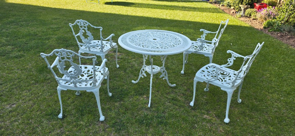 Superb Rare Refinished Patio Table & Four Chairs View IX