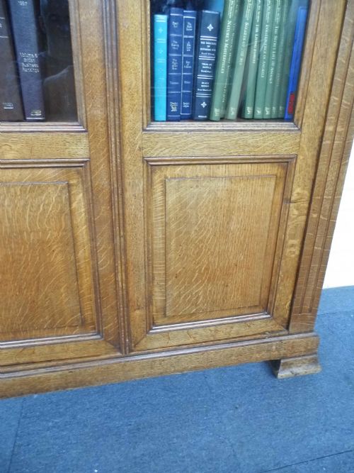 FRENCH OAK BOOKCASE WITH GLAZED DOORS AND PANELLED DOORS - ADDITIONAL PHOTO 3