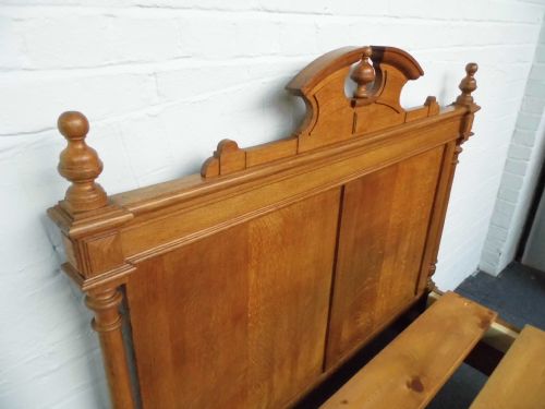 FRENCH OAK DOUBLE BED - ADDITIONAL PHOTO 2
