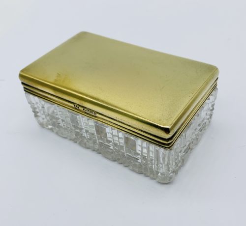 VICTORIAN SOLID SILVER GILT DRESSING TABLE BOX LONDON 1887