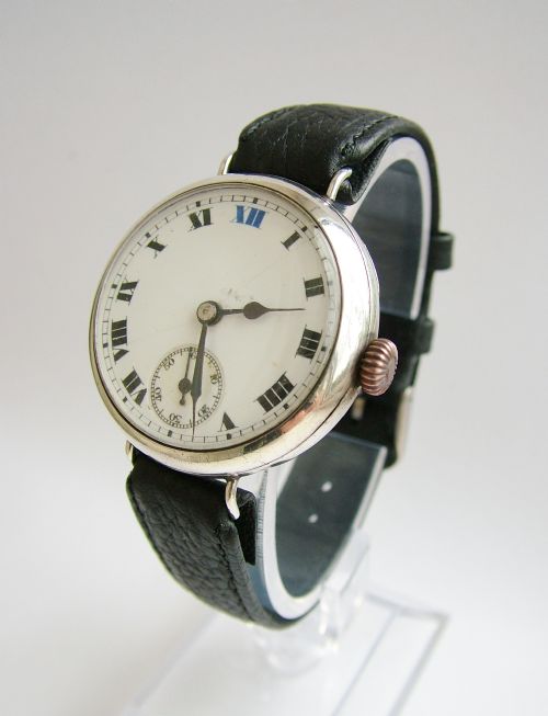 fig 1. Antique gents WW1 1915 silver trench watch