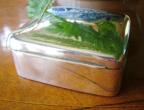 fig 1. Antique silver box, 1900, Cohen & Charles