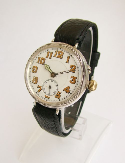 fig 1. Vintage WW1 gents 1916 silver Borgel cased trench watch