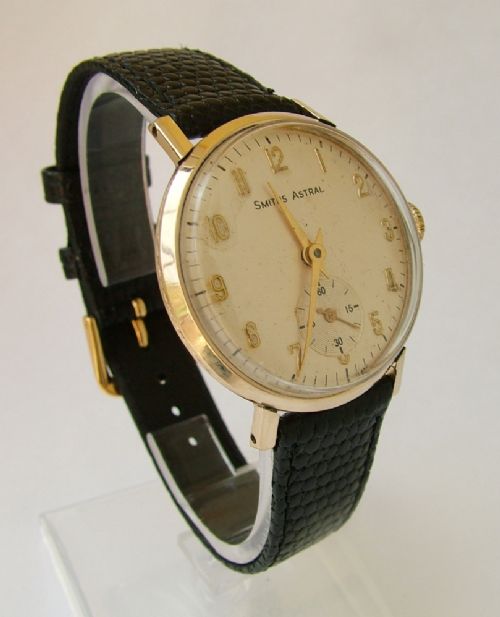 fig 1. Gents 1960s 9ct gold Smiths Astral wrist watch