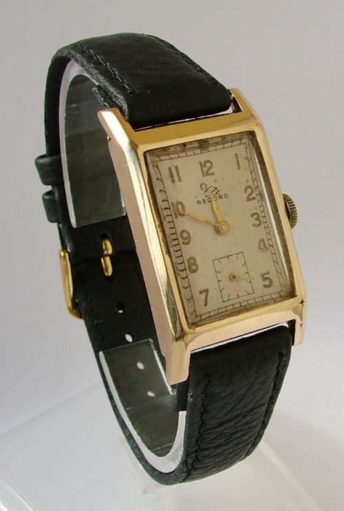 fig 1. Gents 1954 9ct gold Record wrist watch