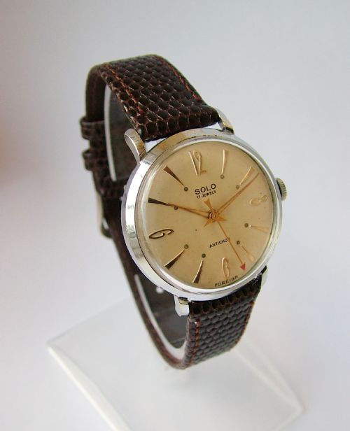 fig 2. Gents 1950s Solo hand winding wrist watch