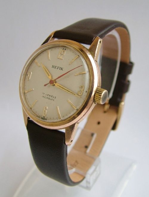 fig 1. Gents 1950s Hefik hand winding wrist watch