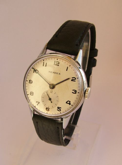 Vintage Gents 1940s Tempex Hand Winding Wrist Watch
