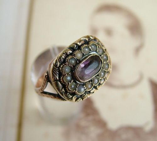 Antique Georgian 9ct Gold Lady's Ring, Size T