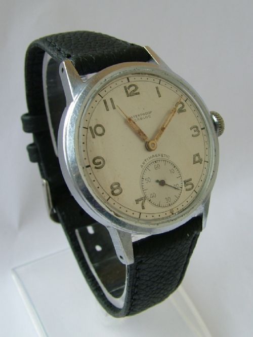 fig 1. Gents 1940s wrist watch
