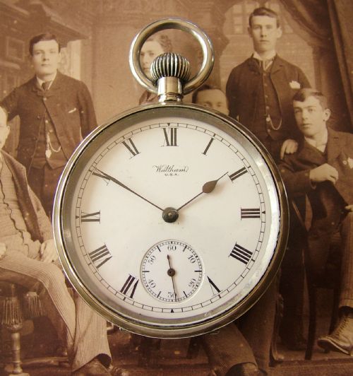 Vintage 1917 Waltham Stem Winding Pocket Watch