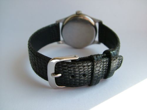 fig 2. Gents 1940s Smiths wrist watch