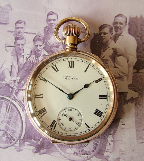A Vintage 1917 Waltham Traveler 10 Ct Gold Filled Pocket Watch