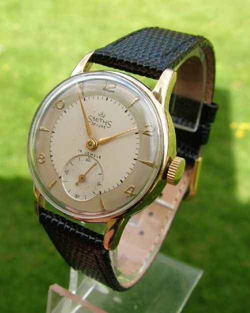 Gents 1950s 9 Carat Gold Smiths De Luxe Watch