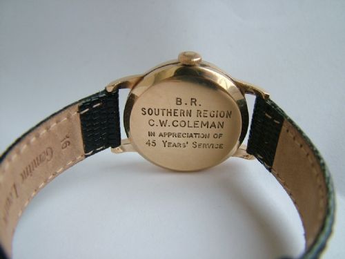 fig 2. Gents 1950s 9 carat gold Smiths De Luxe watch