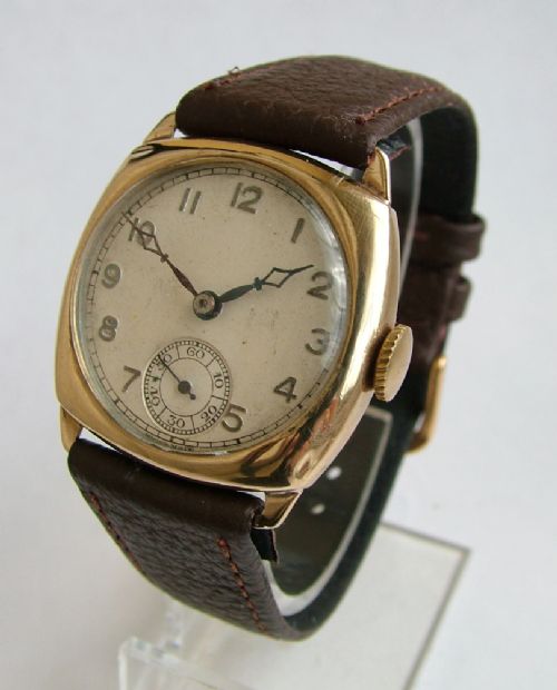 9ct Gold Cushion Cased Wrist Watch, 1940