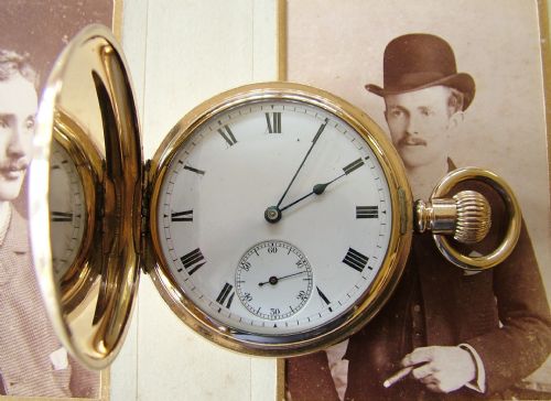 Antique 1907 14 Ct Gold Filled Waltham Full Hunter Pocket Watch.