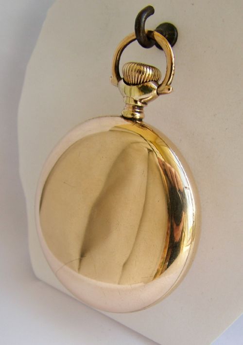 fig 1. A vintage 1926 gold filled Elgin stem winding pocket watch.