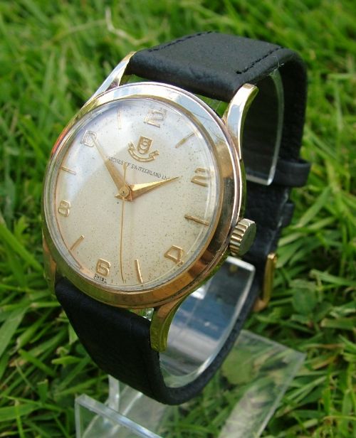 fig 1. Gents 9ct gold Watches of Switzerland watch, 1961