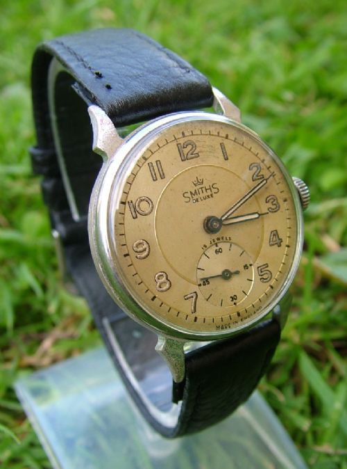 Gents 1950s Smiths De Luxe Wrist Watch