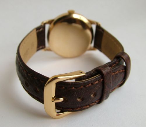 fig 2. Gents 1950s 9 carat gold Smiths De Luxe watch
