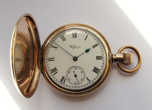 fig 1. Vintage 1926 Waltham full hunter stem winding pocket watch