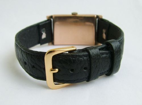 fig 2. 1940s 9 carat gold wrist watch