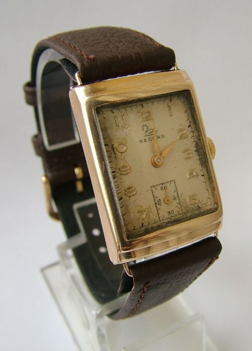 fig 1. Gents 9 carat gold Record wrist watch