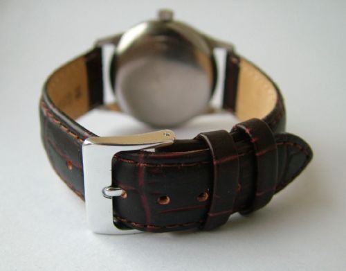fig 2. Gents 1940s Longines wrist watch