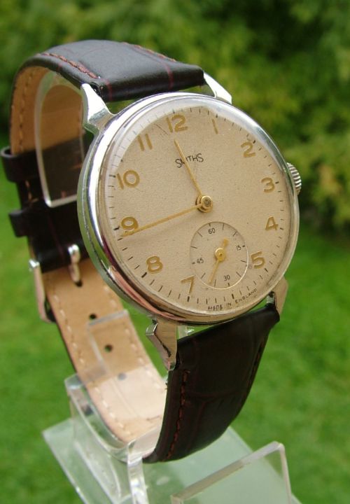 fig 1. Gents 1940s Smiths wrist watch, Made in England