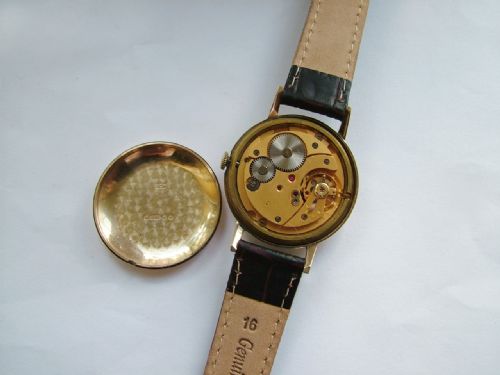 fig 2. A gents 9ct gold Smiths Imperial wrist watch