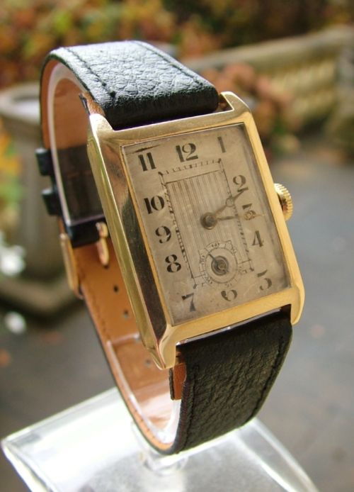 fig 1. A gents 1930s Art Deco 9ct gold Vertex wrist watch