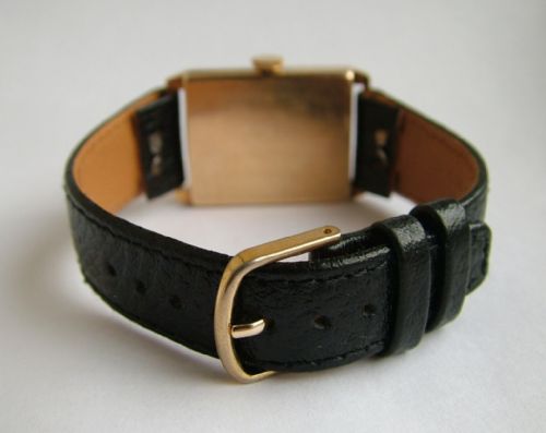 fig 4. A gents 1930s Art Deco 9ct gold Vertex wrist watch
