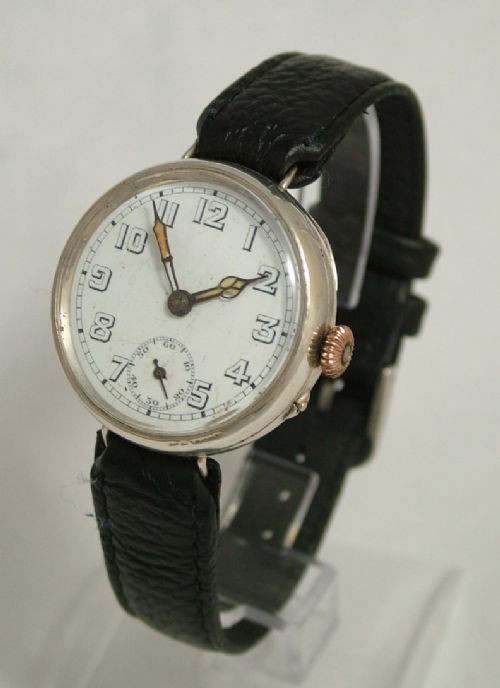 A Gents Ww1 1915 Silver Trench Watch