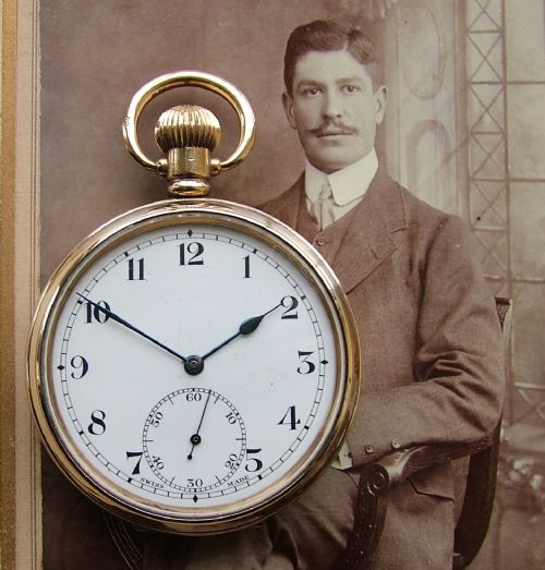 A Vintage 1920s Swiss Stem Winding Pocket Watch