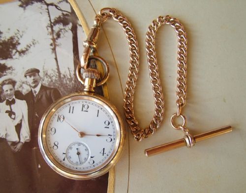 Small Antique 1903 Waltham Pocket Watch and Chain