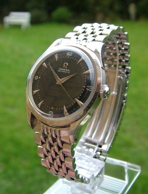 A Vintage Gents 1950 Omega Bumper Automatic Wrist Watch