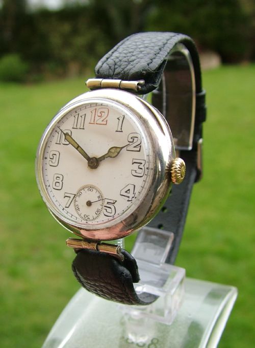 fig 1. A gents WW1 1916 silver trench watch