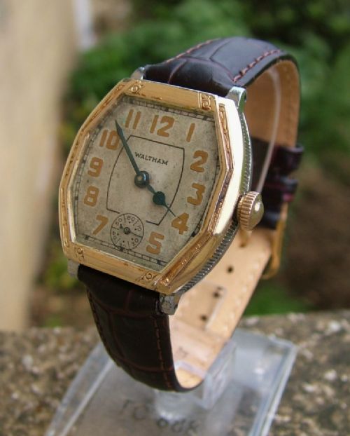 A Gents 1920s/30s Art Deco Waltham Wrist Watch