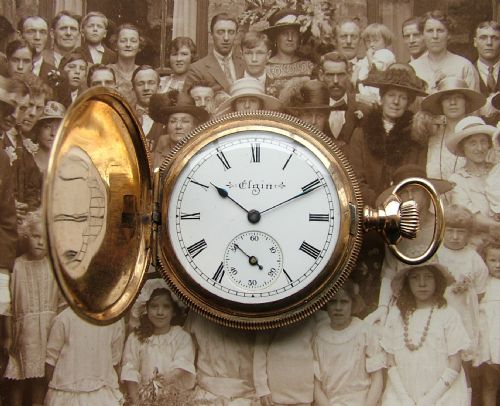 A Ladies Antique 1905 Elgin Full Hunter Fob Watch
