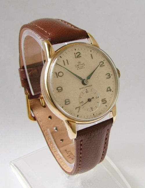 fig 1. Gents 9ct gold Smiths De Luxe watch, 1957